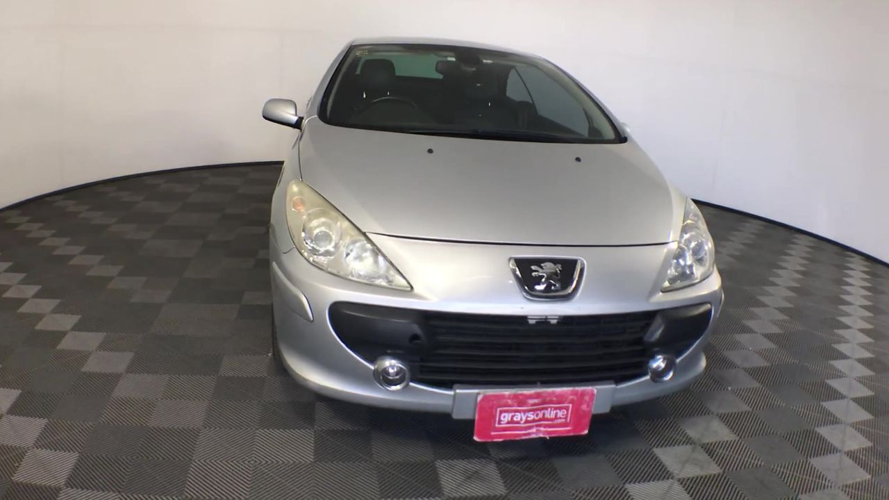 18k White Gold Filled, White Face Iced Out Diamond Quartz Wrist Watch