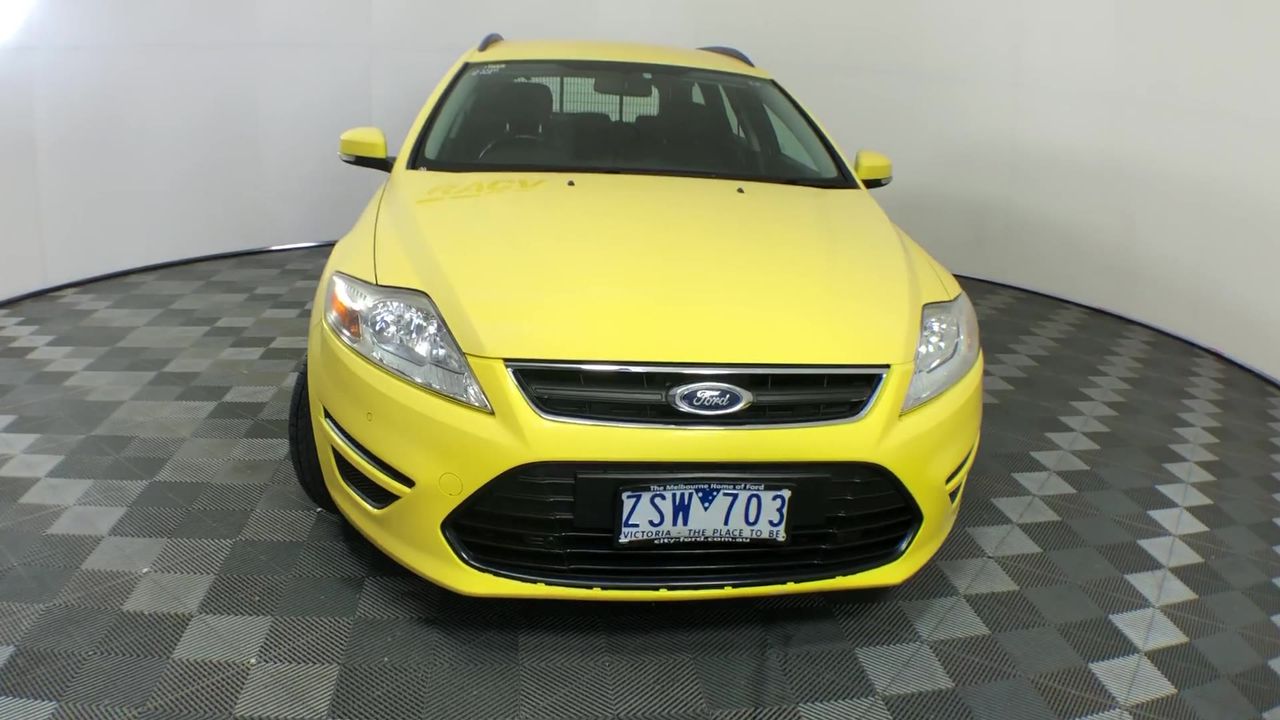 BIJ'OR - Genuine Grey Freshwater Pearl  & Simulated Diamond Stud Earrings