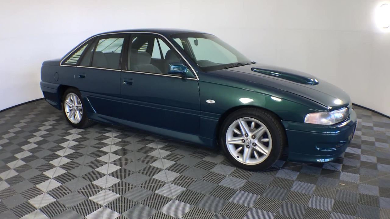 BIJ'OR - Designer Genuine Freshwater Pearl Triple Drop Necklace RRP $59