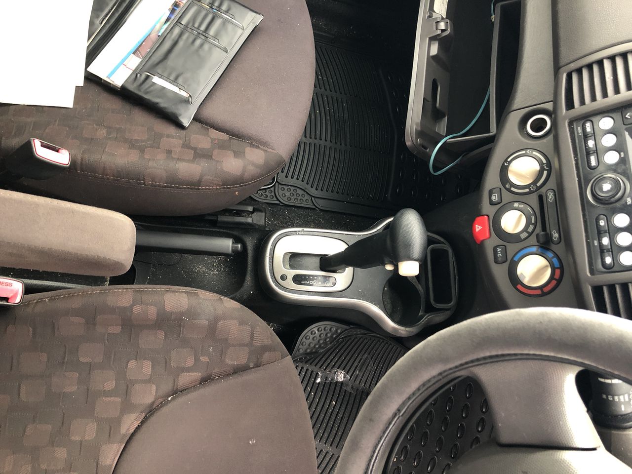 Yellowtail Pinot Grigio & Shriaz Mixed Pack (6 x 750mL),SE AUS.