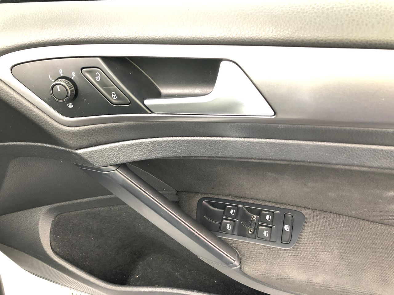 <p>Cincinnati Milacron Metrology Granite with Beam</p>