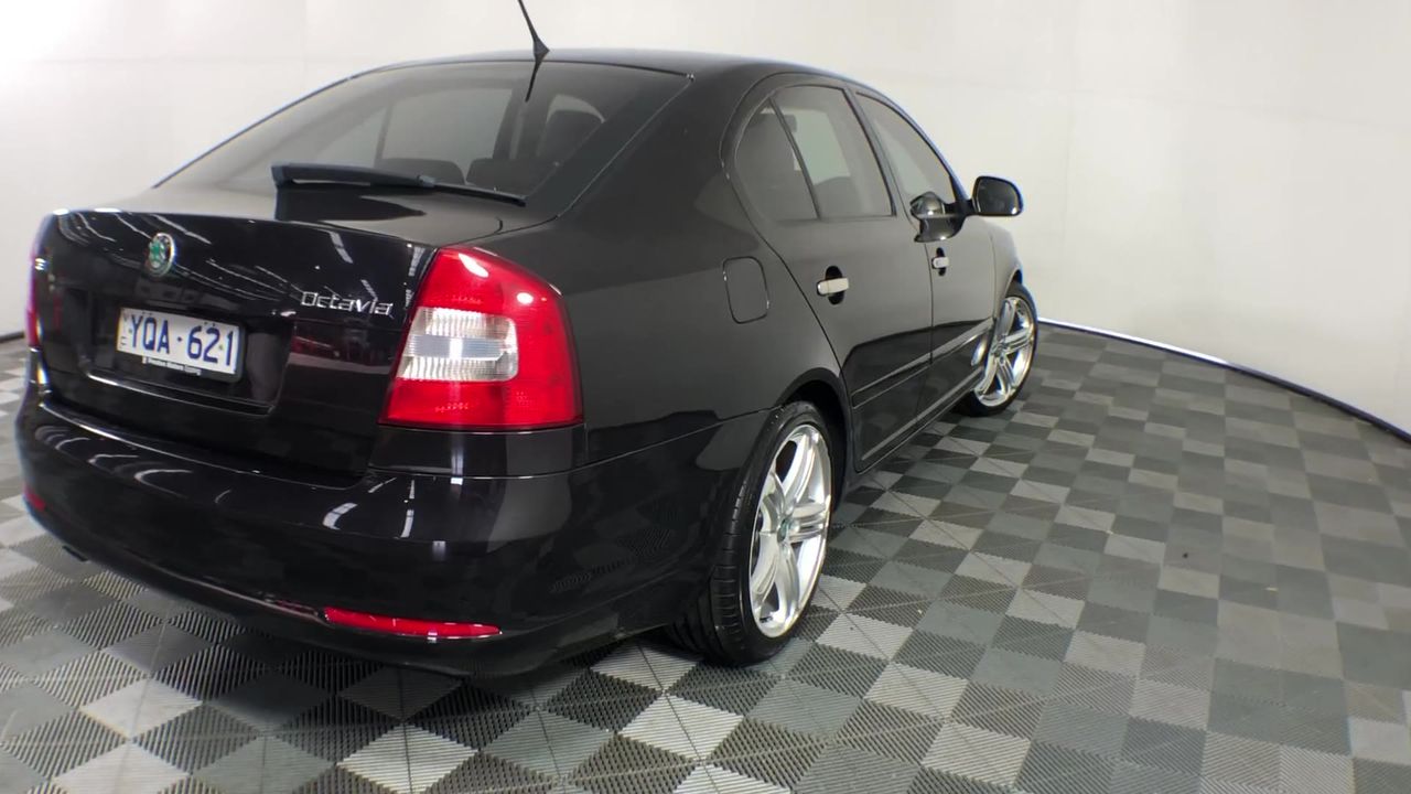 <p>Qty of Assorted SMC Pneumatic Cylinders </p>