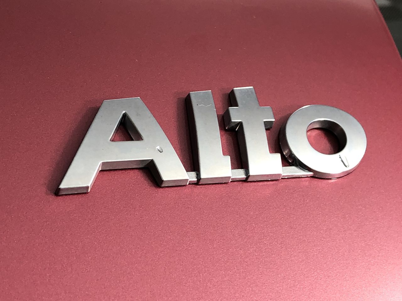 2x L'Oreal Paris Total Repair 5 Shampoo 300ml.