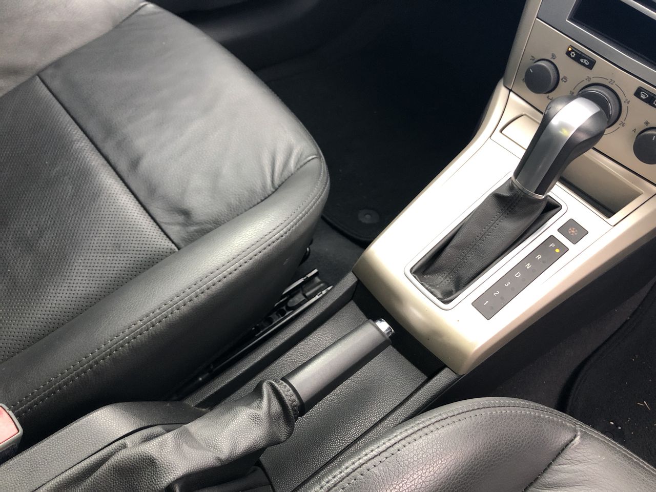 BLACK+DECKER 3.6V Cordless Rotary Cutter Multicolor.