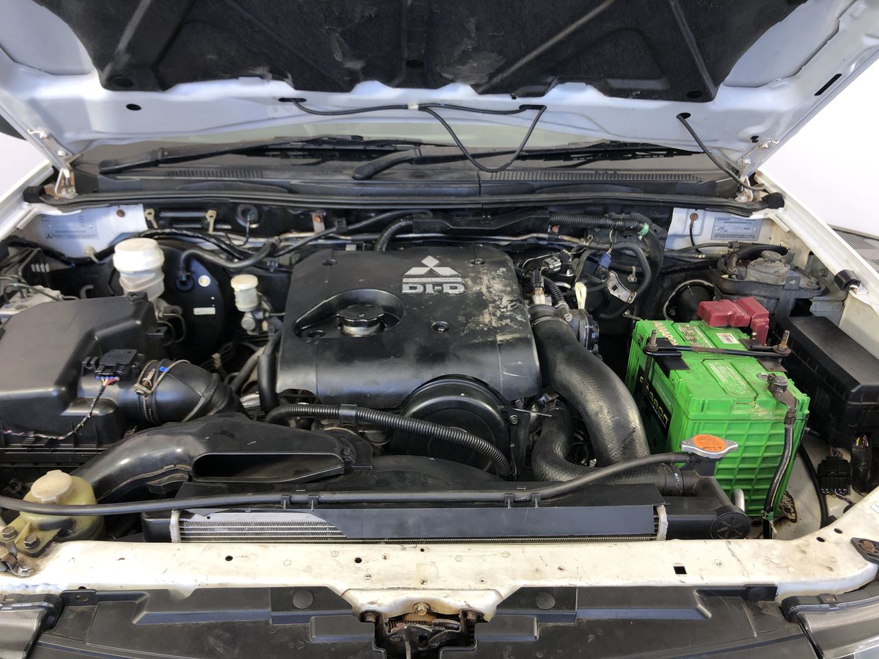 St Huberts The Stag Pinot Grigio (6x 750mL).