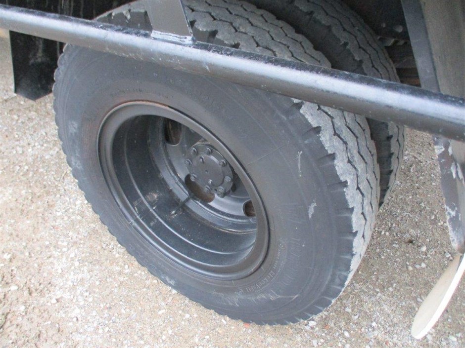 Yellowglen Yellow Sparkling NV (4 Cluster Pack) (24x 200mL).