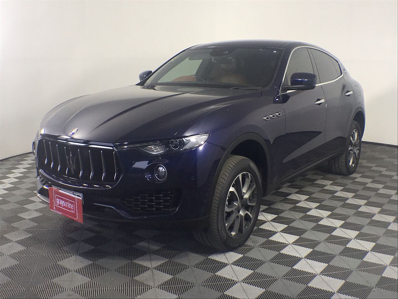 Wolf Blass Red Label Tawny NV (6x 750mL).