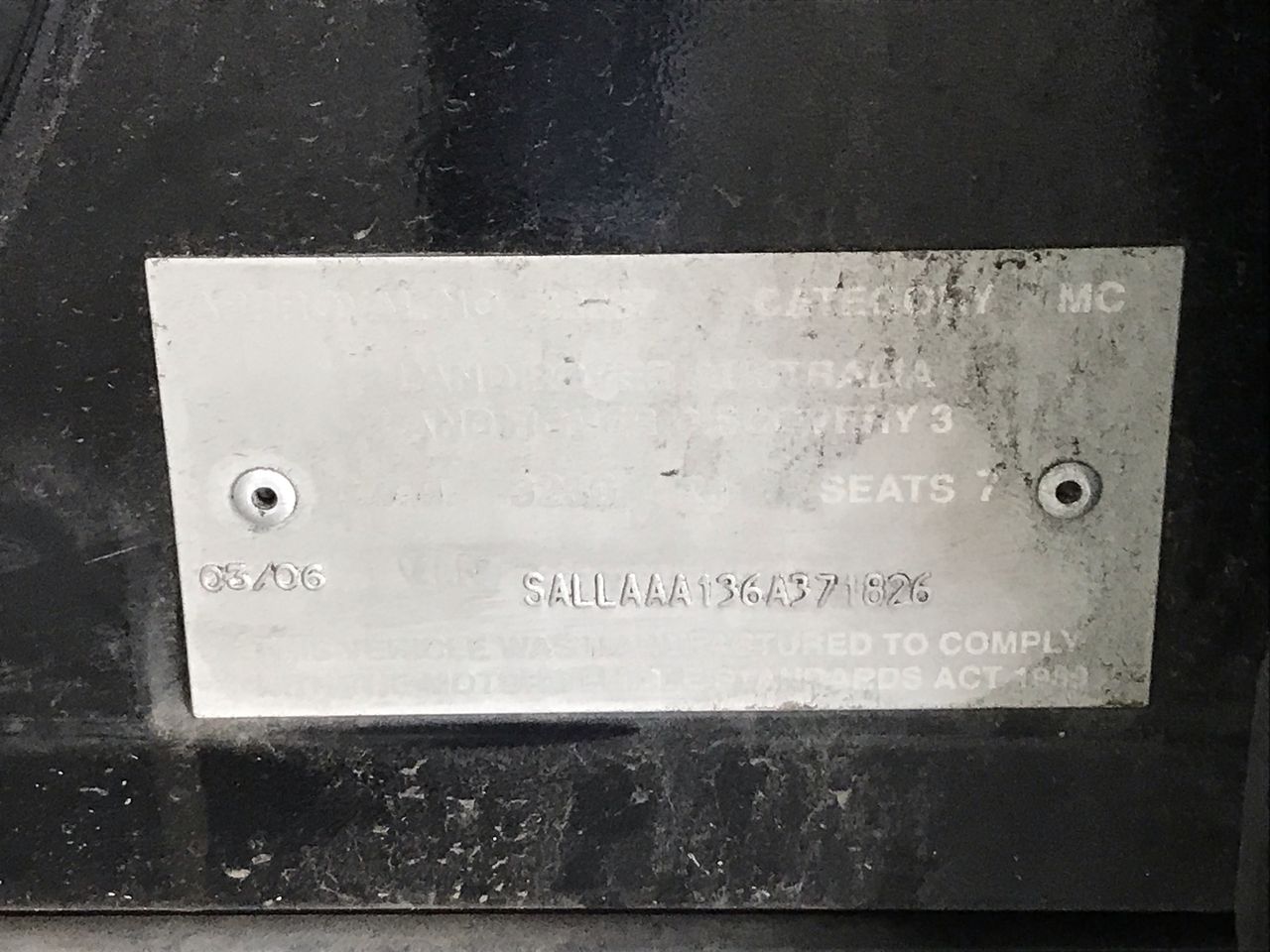 Keruing Laminated Beam GL19 290x65 at 5.4m