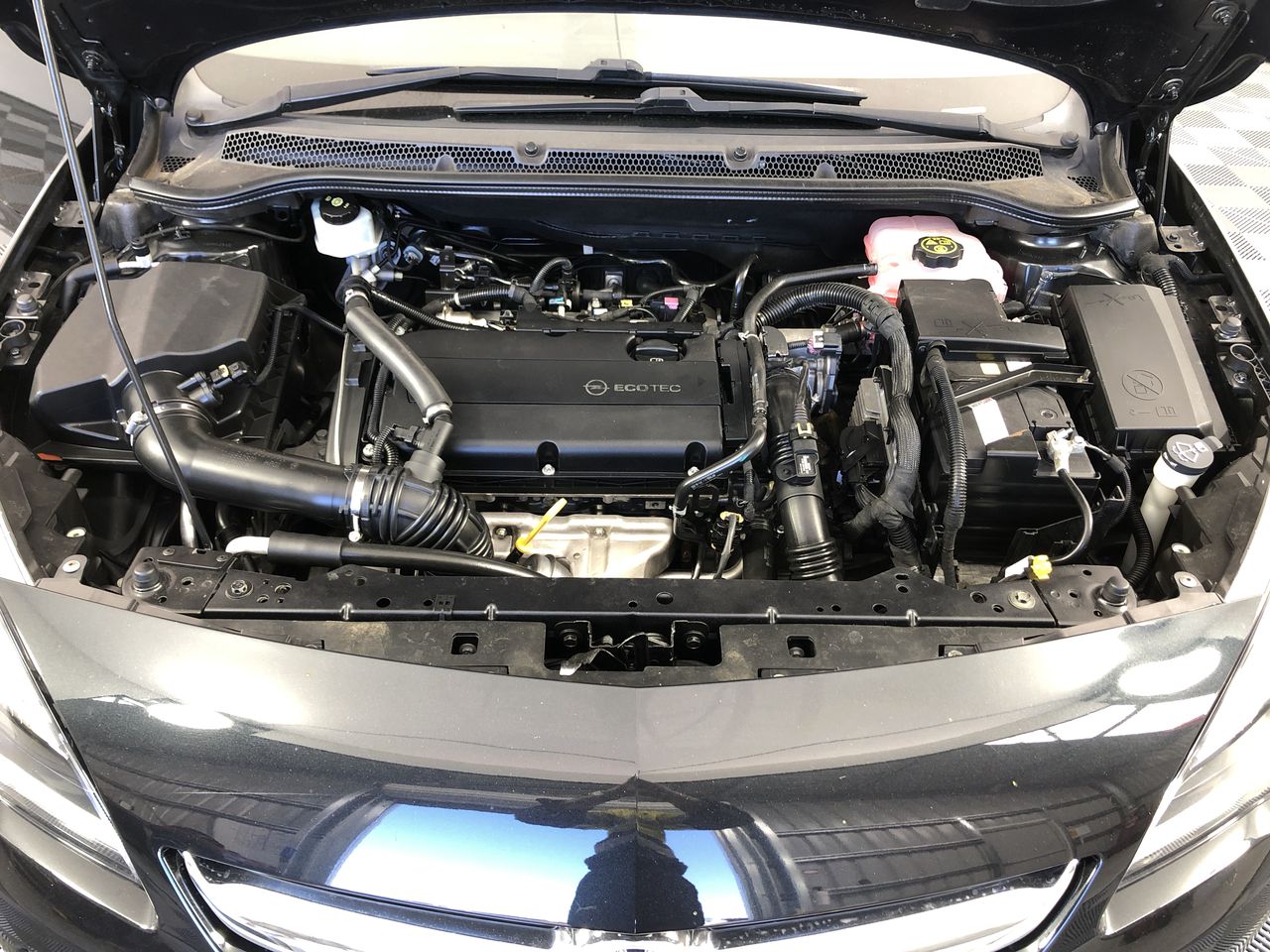 Chain Of Ponds Unchained Gruner Veltliner 2023 (12x 750 mL) SA