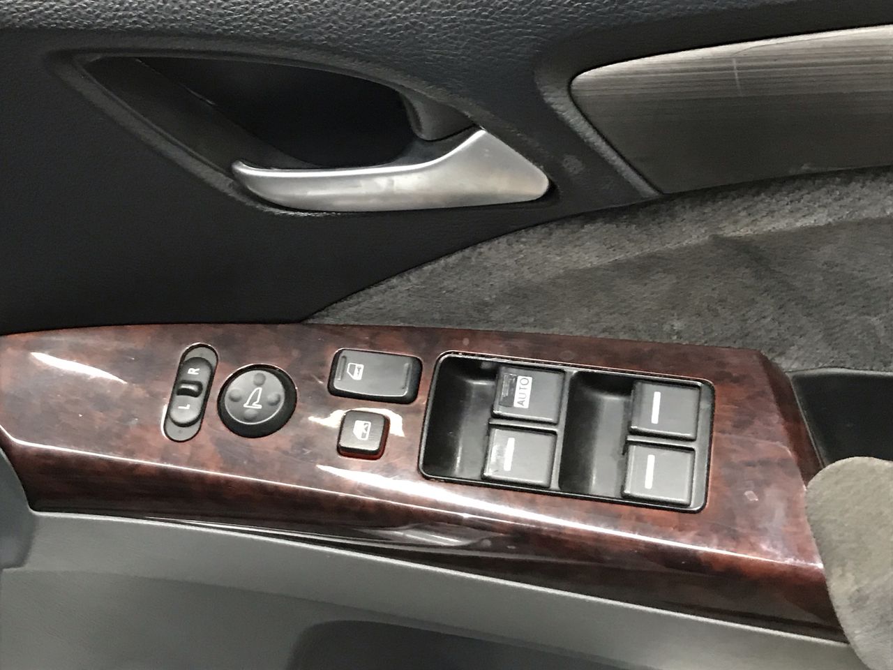 Samsung S7 Curve with Casing and Mini iPad unlock ,Others.