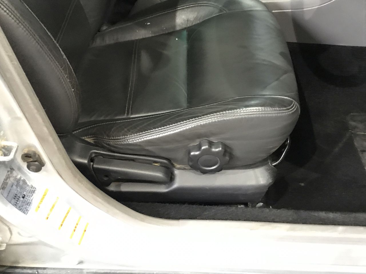IGLOO Maxcold 58L Wheeled Cooler. NB: Has been used, not in original box.