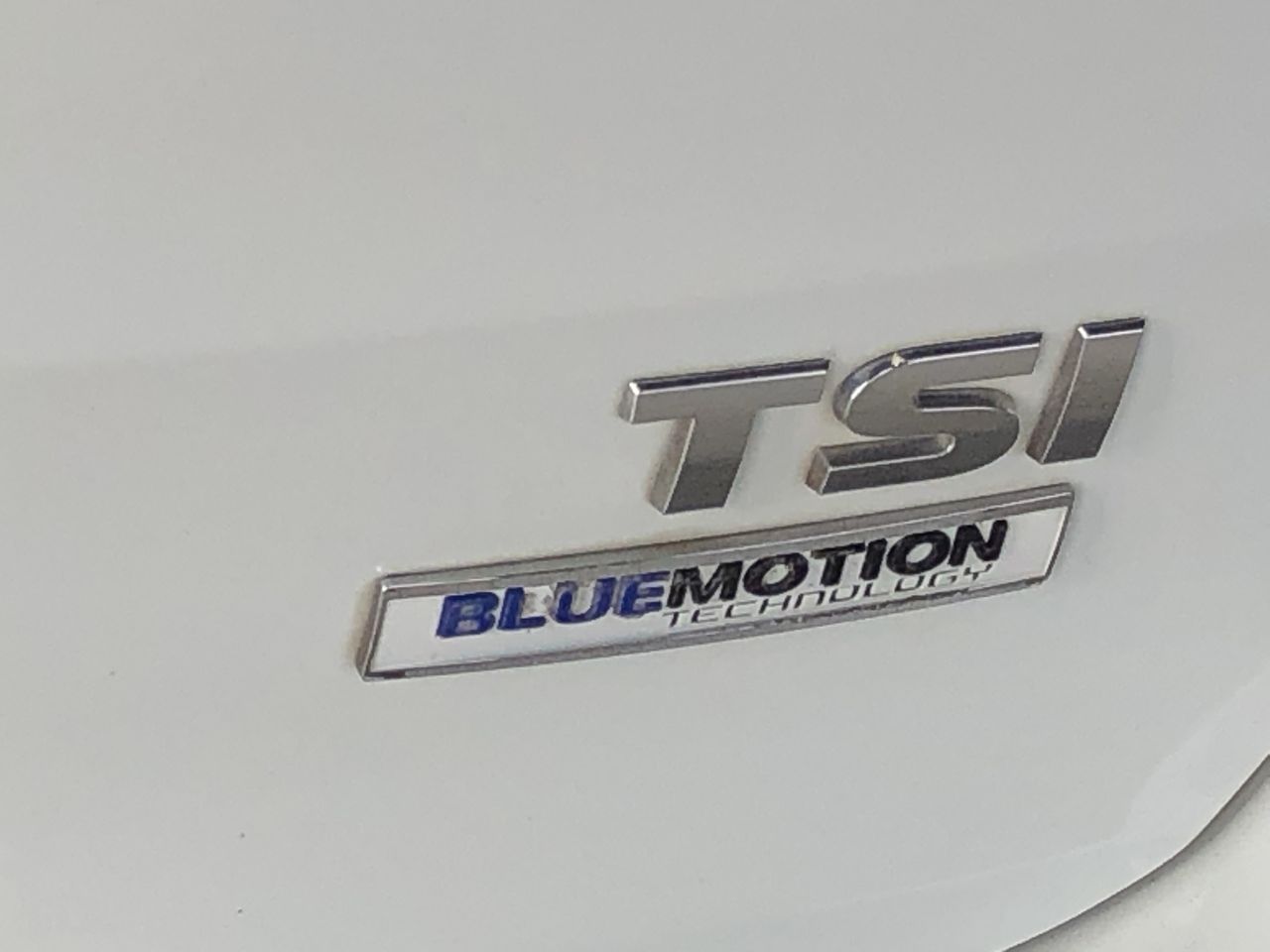 Quantity of 2 26.5-25 Earthmoving Tyres (Unused),