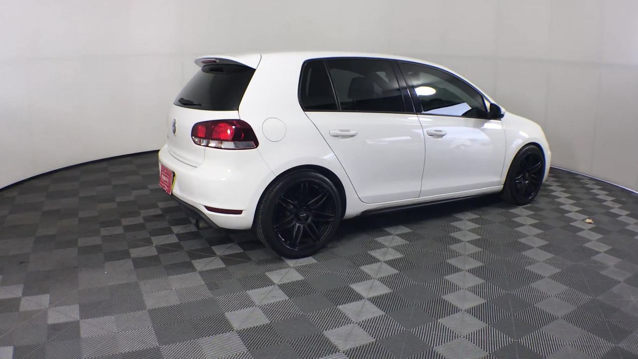 Stainless Steel Hexagon Necklace in Silver