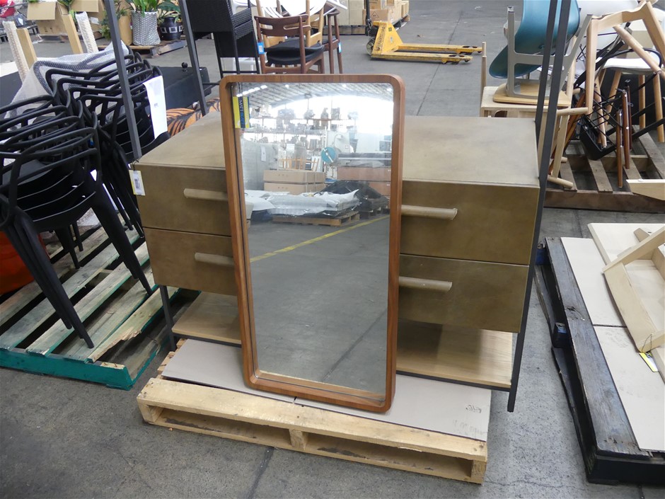 <p>Pallet Containing Assortment Of Doors </p>
