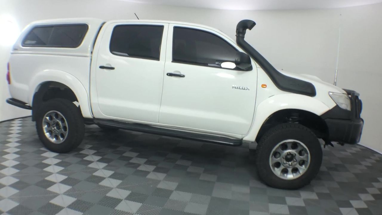 2024 Toyota Hilux 4x4 SR GUN126R Turbo Diesel Automatic Cab Chassis