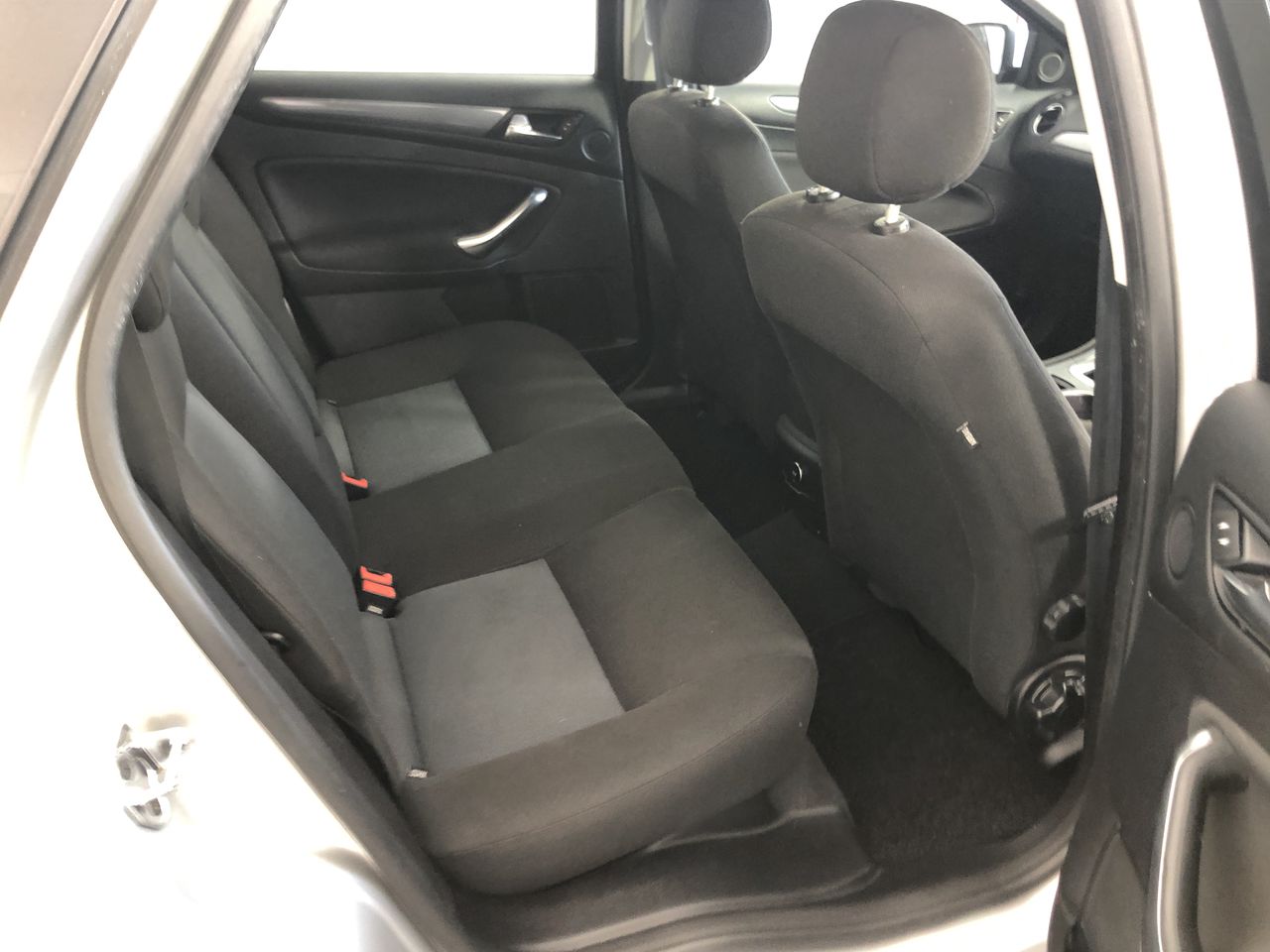 <p>2012 Clarke Focus II Floor Scrubber</p>