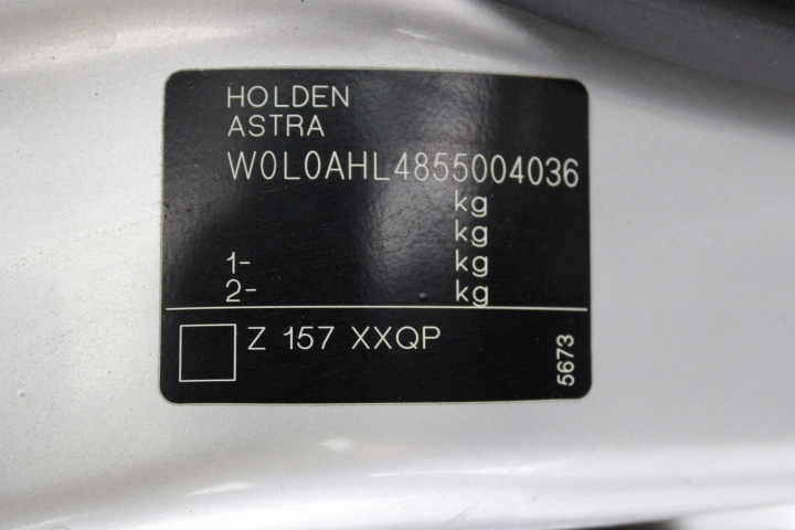 0.07 Carat round 2 white diamond