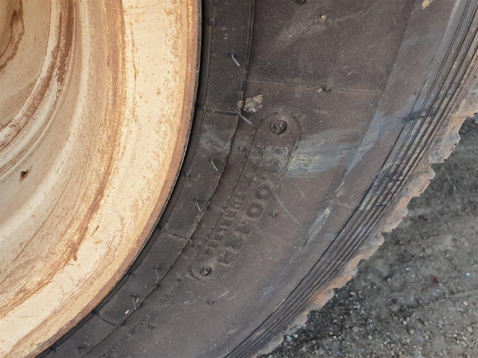 New Waterproof Men'S Watch Barrel Shaped Transparent Watch Popular