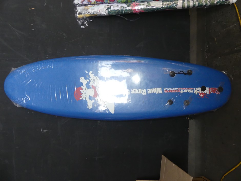 <p>Bayliner Runabout</p>