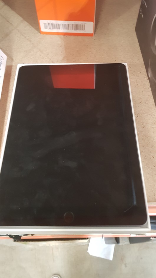 HUAWEI Band 11 1.62" AMOLED Display. Purple. NB: minor use