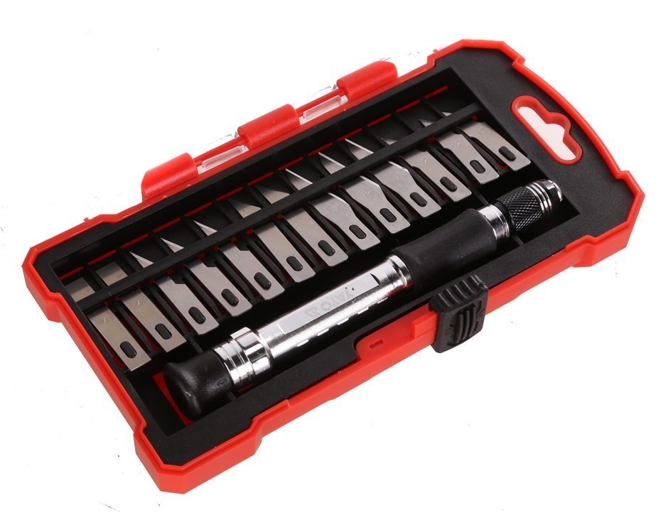 Black+Decker 18V Lithium-Ion Drill Driver with 1.5Ah Battery and 400mA Char