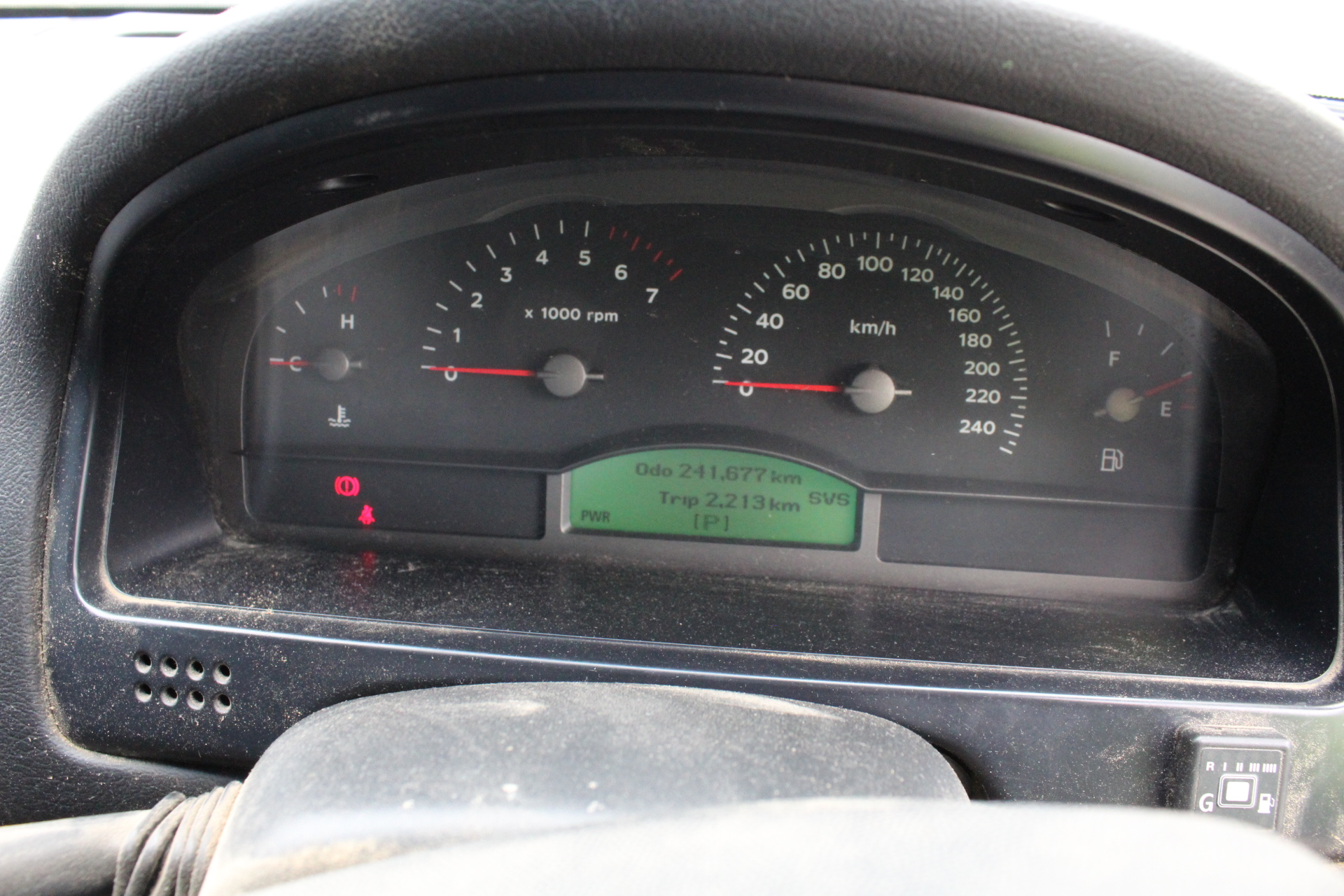 <p>2013 Isuzu NPR 200 4 x 2 Pantech Truck</p>