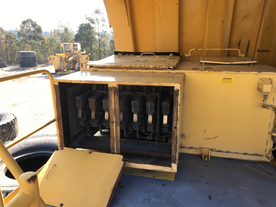 Wolf Blass Red Label Sparkling Pink Moscato NV (6x 750mL).