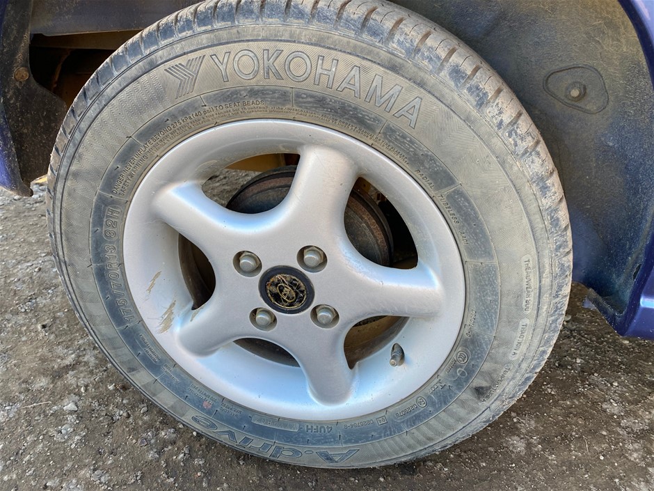 2001 Toyota Avalon Conquest Petrol