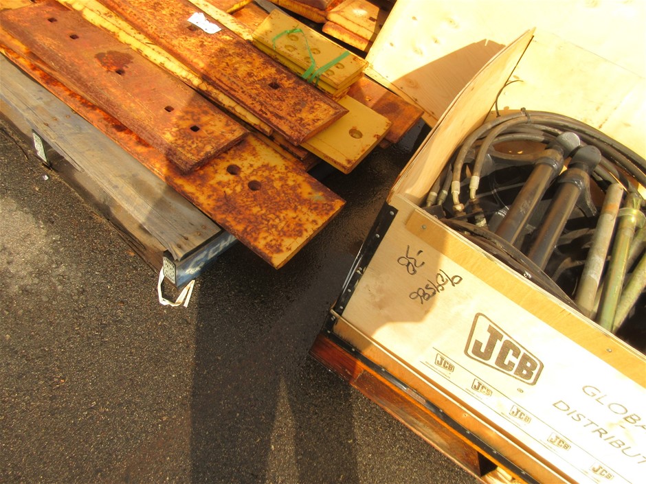 5 x Steel Stillages