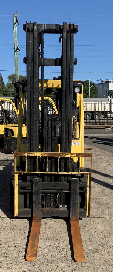 <p>TWM Mobile Hydraulic Platform Trolley</p>