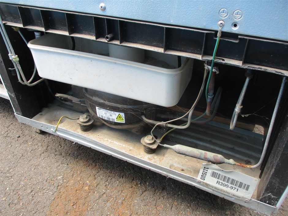 <p>Hydraulic Oil Tank</p>