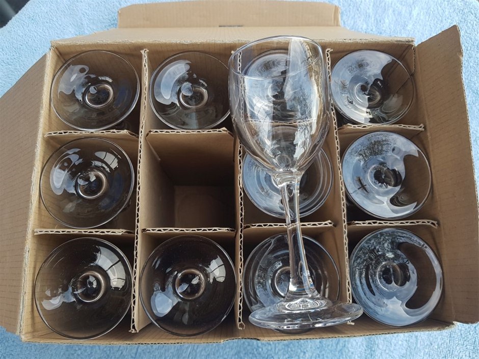 Henri Le Blanc Cuvee Rosé Brut NV (6x 750mL), France.