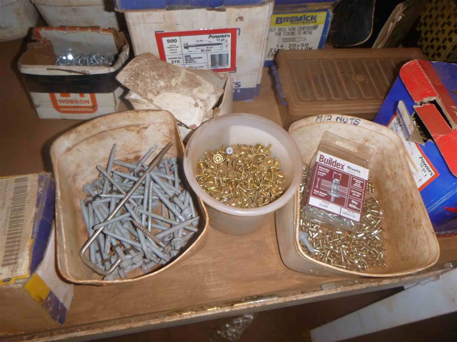 <p>Pallet Lifting Table</p>