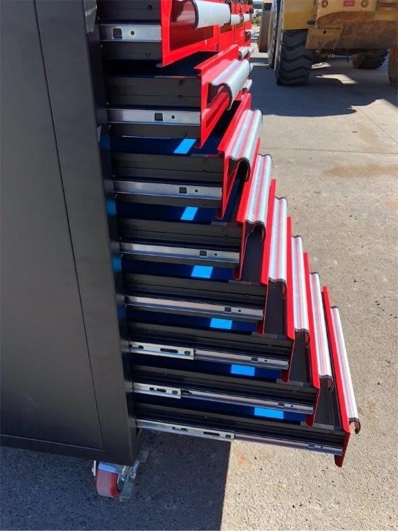 Duchesse De Paris Rosé Brut NV (6x 750mL), France.