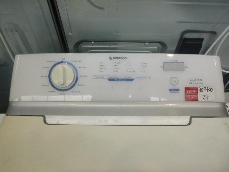 LG 422³m Refrigerator w/ Top Freezer. N.B: Used.