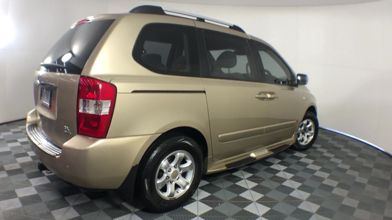 Kia carnival 2008