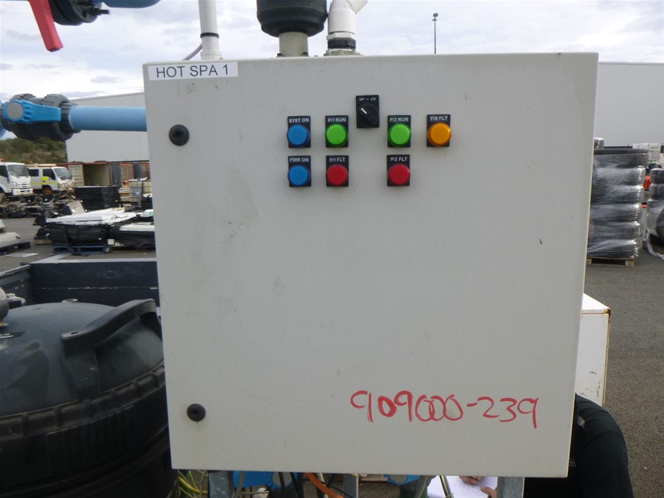 Quantity of 50 1650mm Star Pickets(Unused),