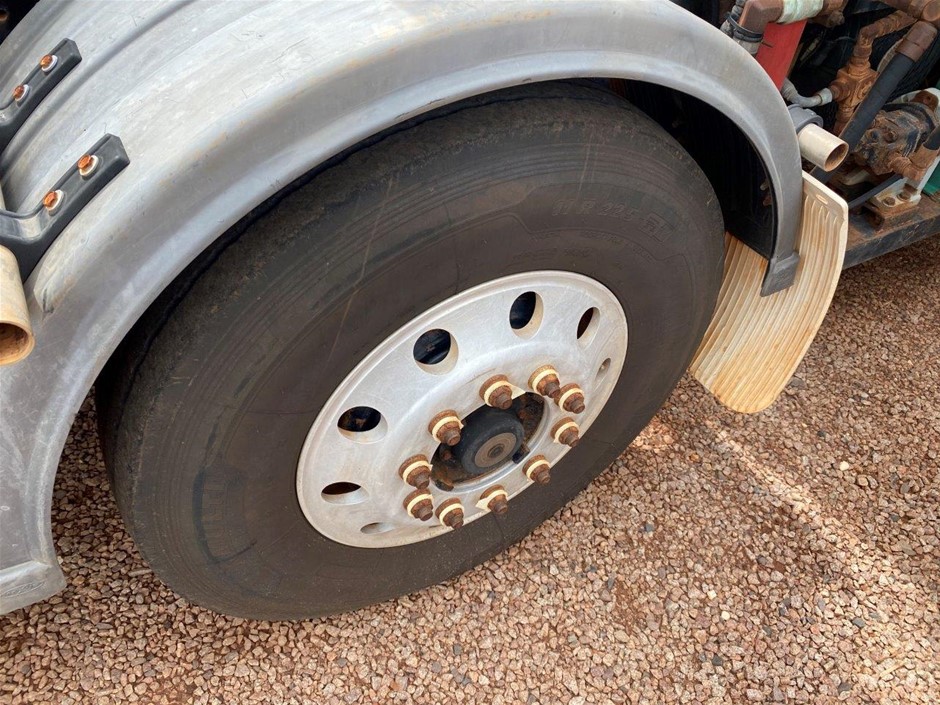 <p>Toyota Ute Tray</p>