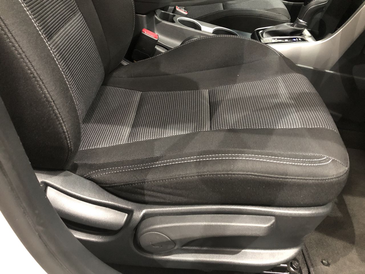 2011 Ford Mondeo Zetec Petrol MC HATCHBACK 149kw 6sp Auto