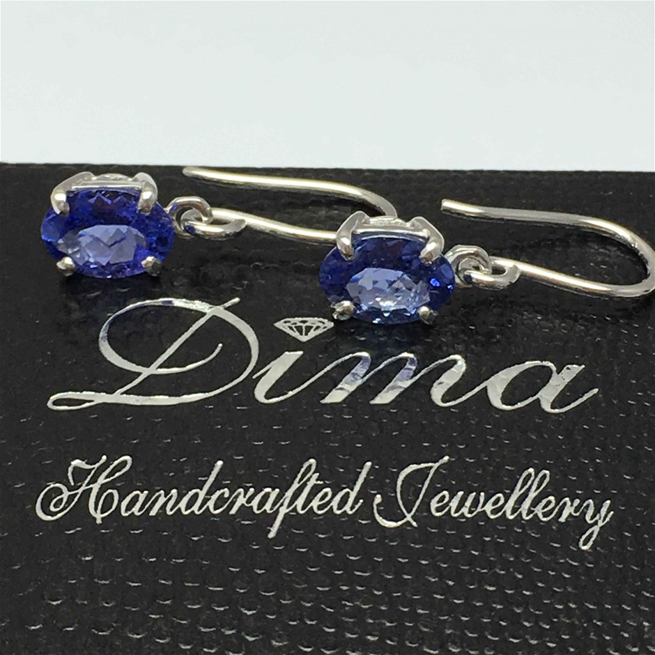 Yellow Gold Natural Sapphire & Diamond Earrings with IGI valuation