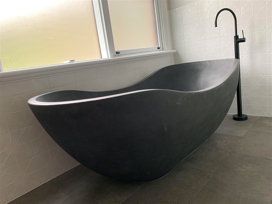 Charcoal Freestanding Bath, Dimensions 1800 X 760 X 500 X 600 Auction