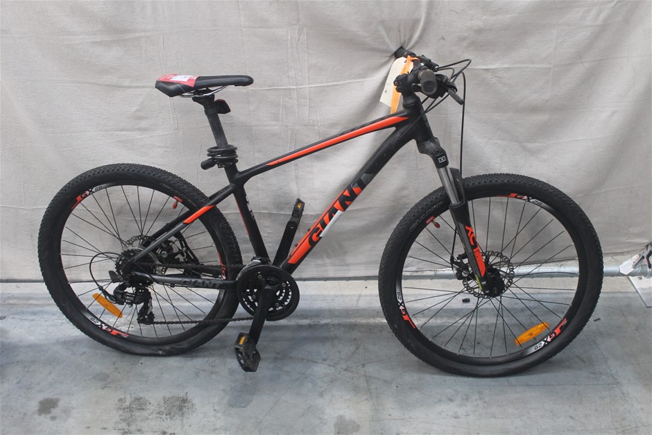 giant atx 770 mountain bike