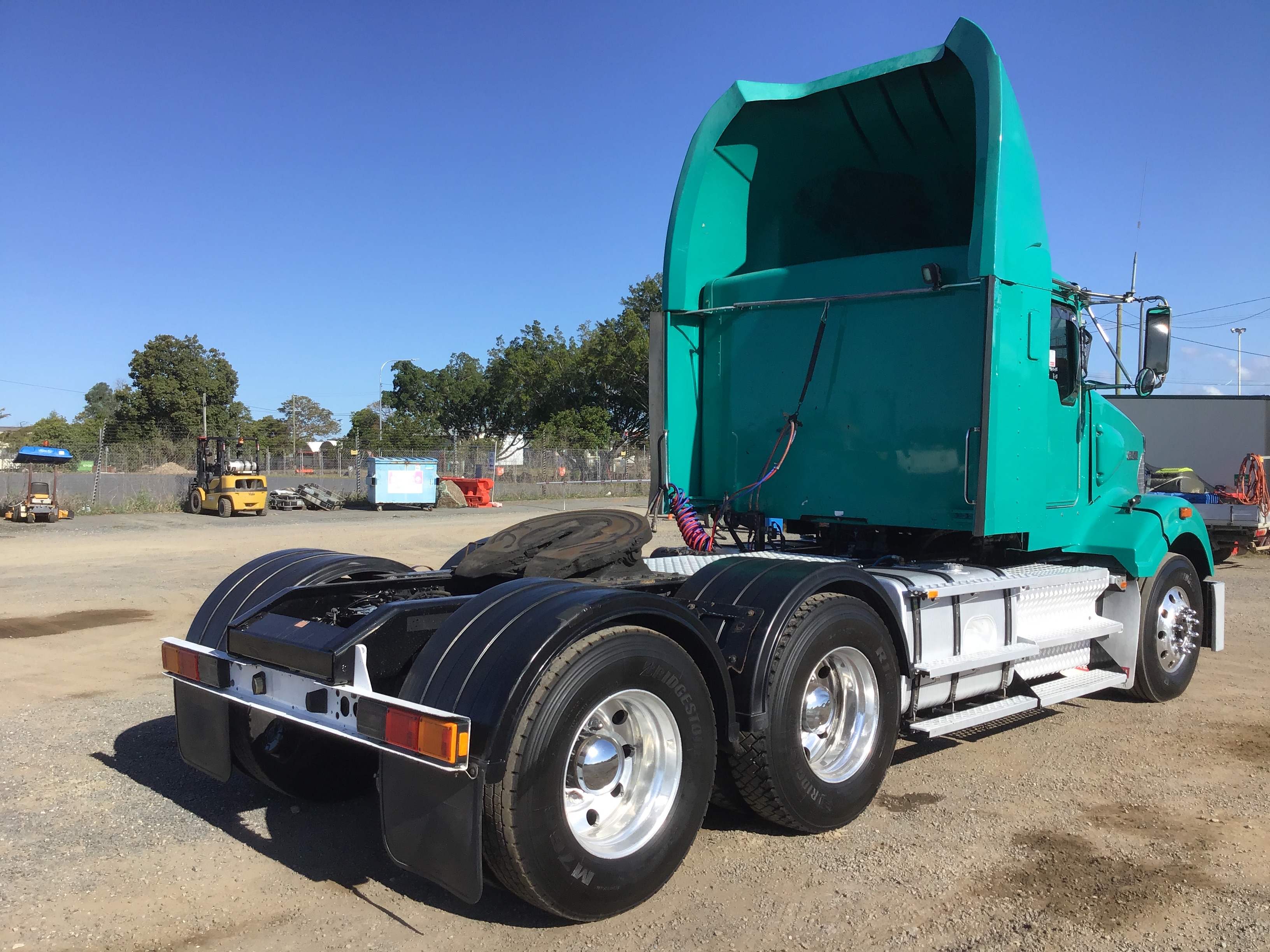 2012 Kenworth T 409 SAR Automatic (Ex Fleet) 6 x 4 Prime Mover Truck ...