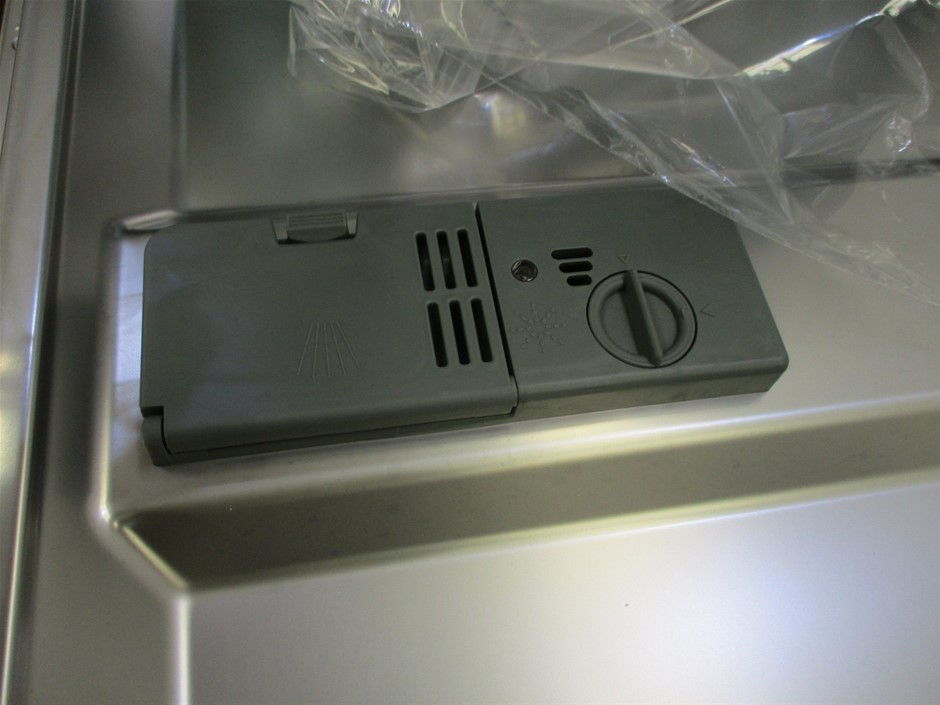 Omega ODW700X 600mm Freestanding Dishwasher Auction (00097028083