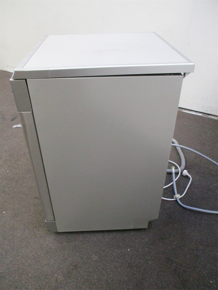 Omega ODW700X 600mm Freestanding Dishwasher Auction (00097028083