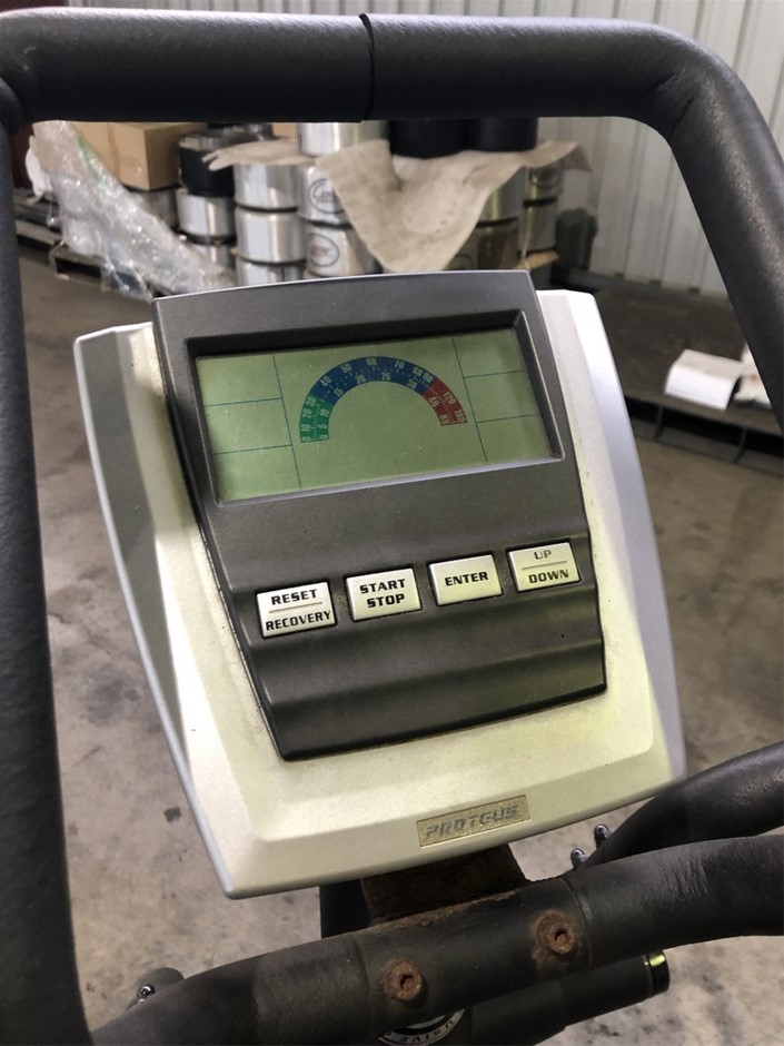 proteus cross trainer