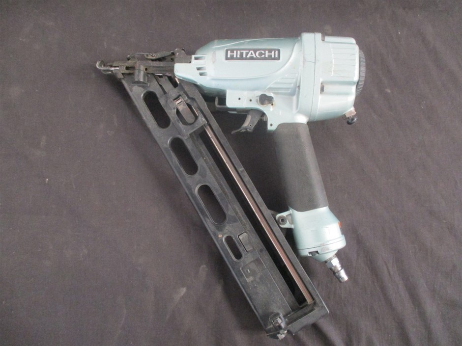 Qty 2 Hitachi Nail Guns Auction (00307028407) Grays Australia
