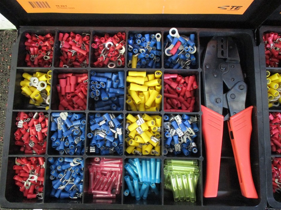 2x Utilux Tradespersons Electrical Terminal Kits Auction (00787028407