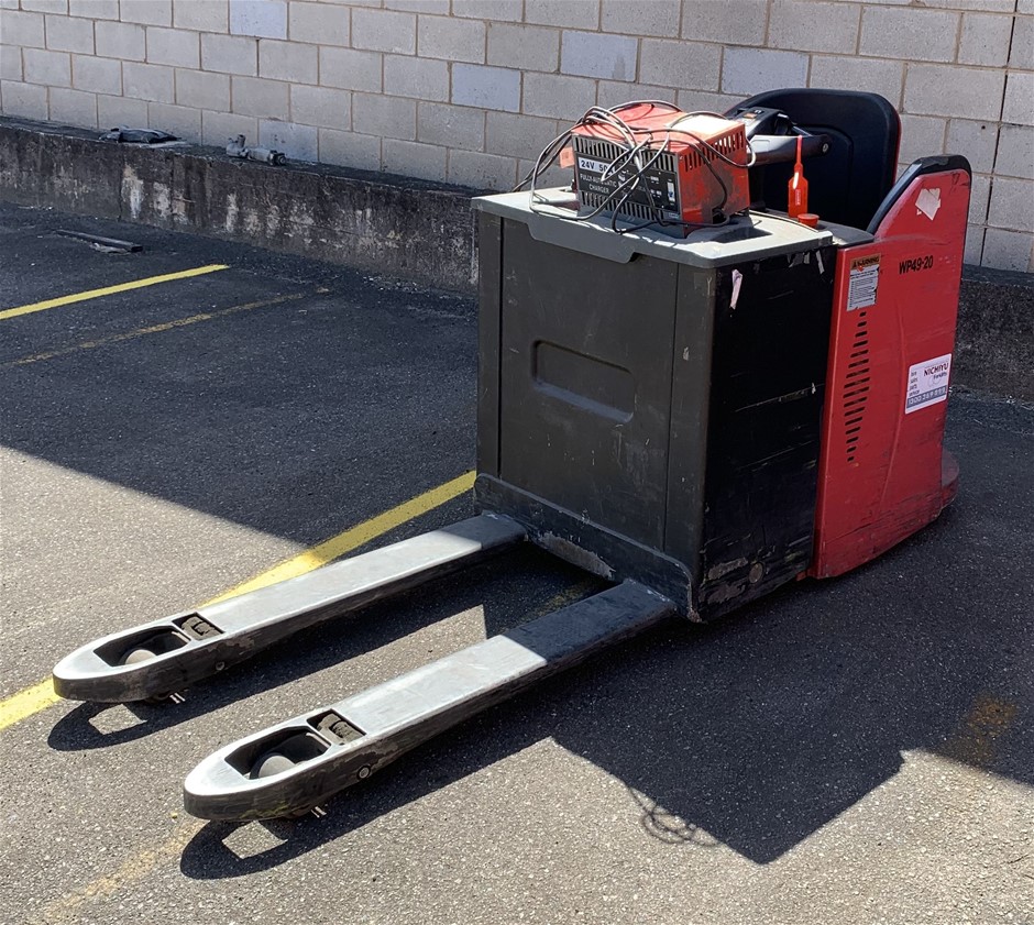 Liftstar WP4920 Electric Pallet Truck Auction (00195042949) Grays