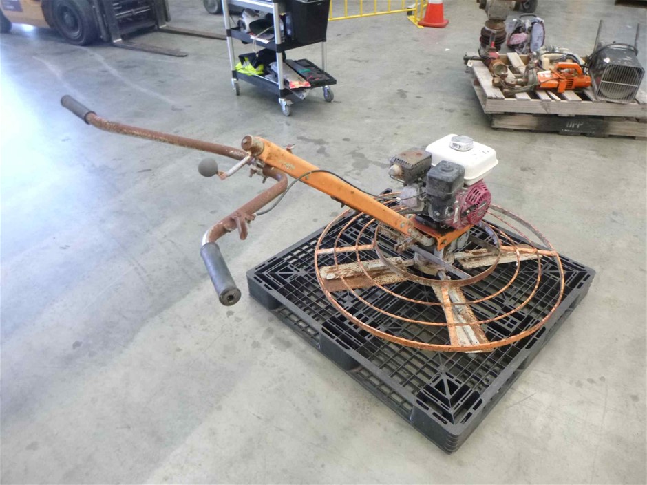 Master Finish Concrete Helicopter Auction (00149019929)
